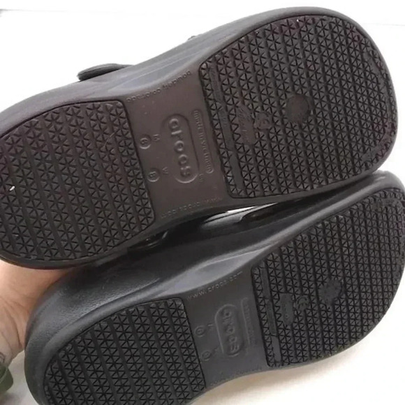 Black Crocs Bistro Slip Resistant Work Shoes W8 M6 - Picture 3 of 6